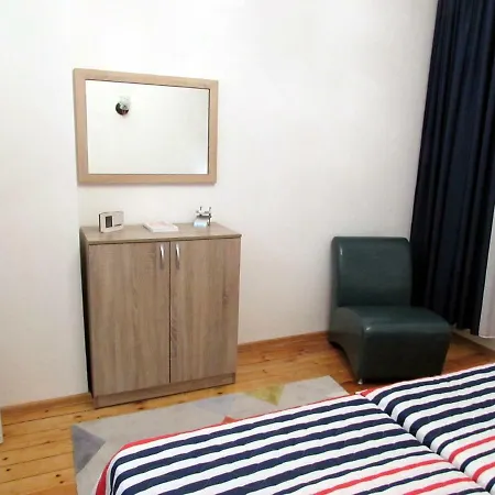 Lati's Apartment