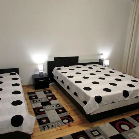Lati's Apartment