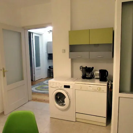 Lati's Apartment